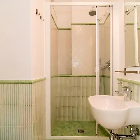 Apartment Casa Enza, For Up To 5 People, Center