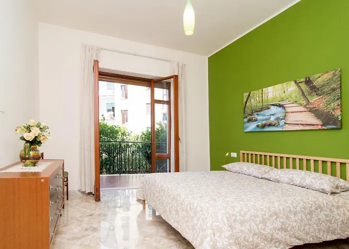 Appartamento Casa Enza, For Up To 5 People, Center *