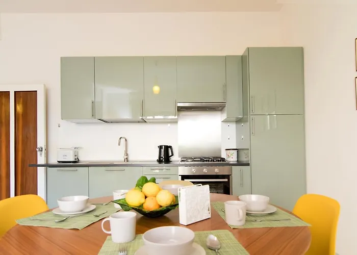 Casa Enza, For Up To 5 People, Center * Sorrento